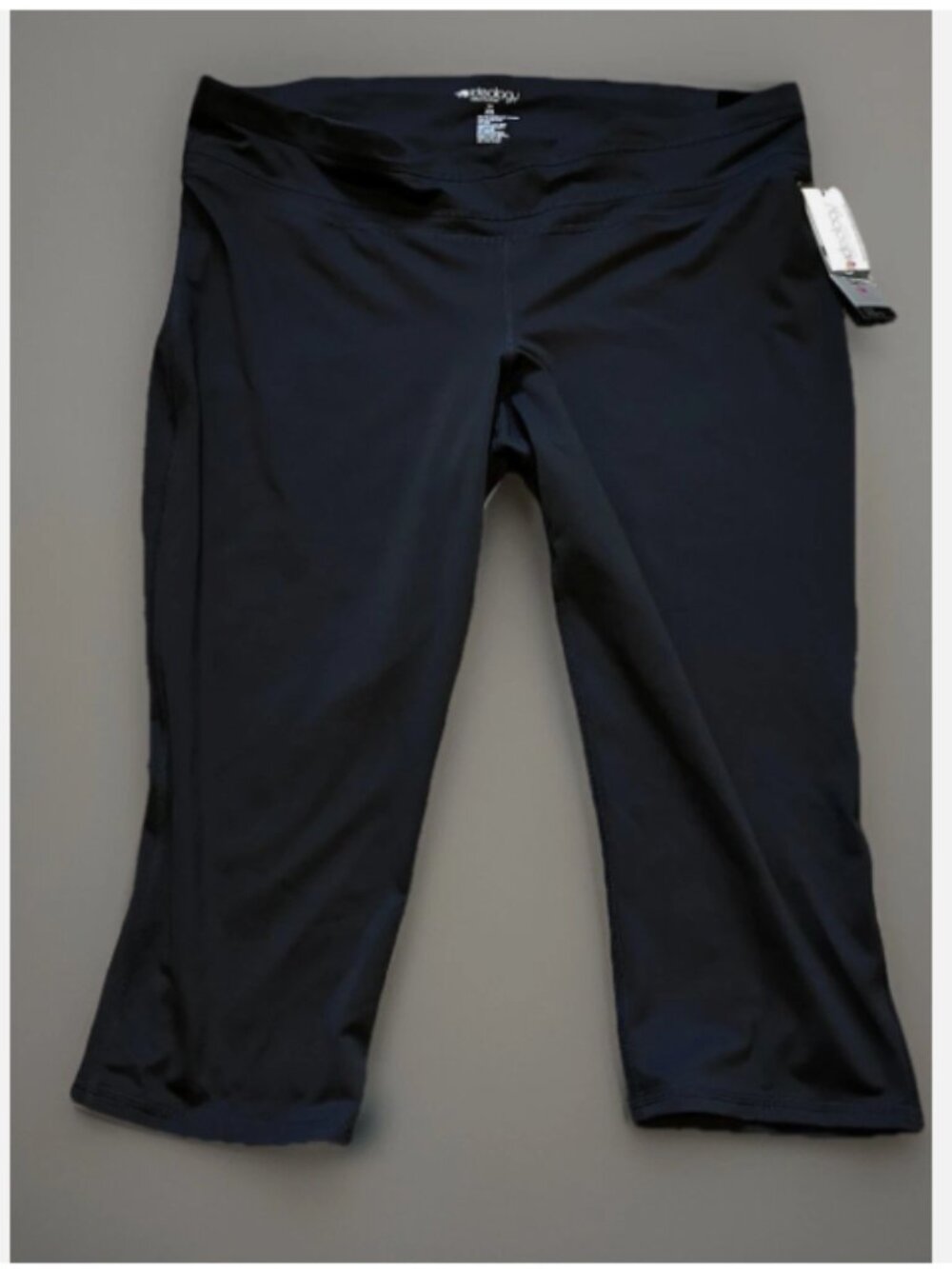 IDEOLOGY Solid Gray MId Rise Mid Calf Cropped Leggings 2XL NWT